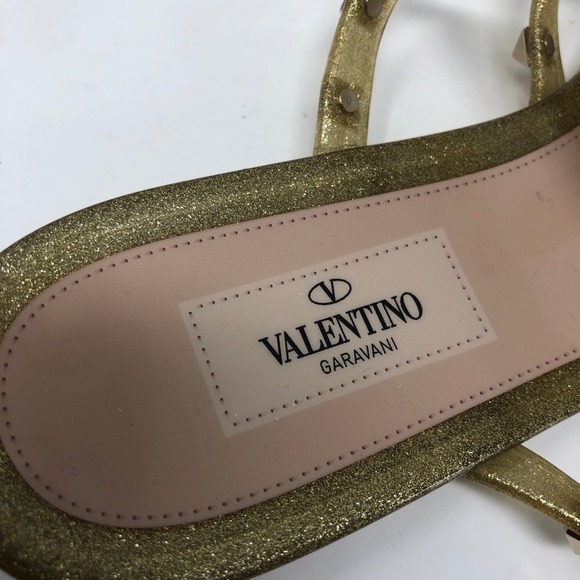 Valentino Studded Thong Flip Flop Sandal Womens 40 9 Gold Designer Old Money - Picture 8 of 9